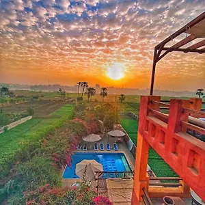 Guest house Nile Compound, Luxor